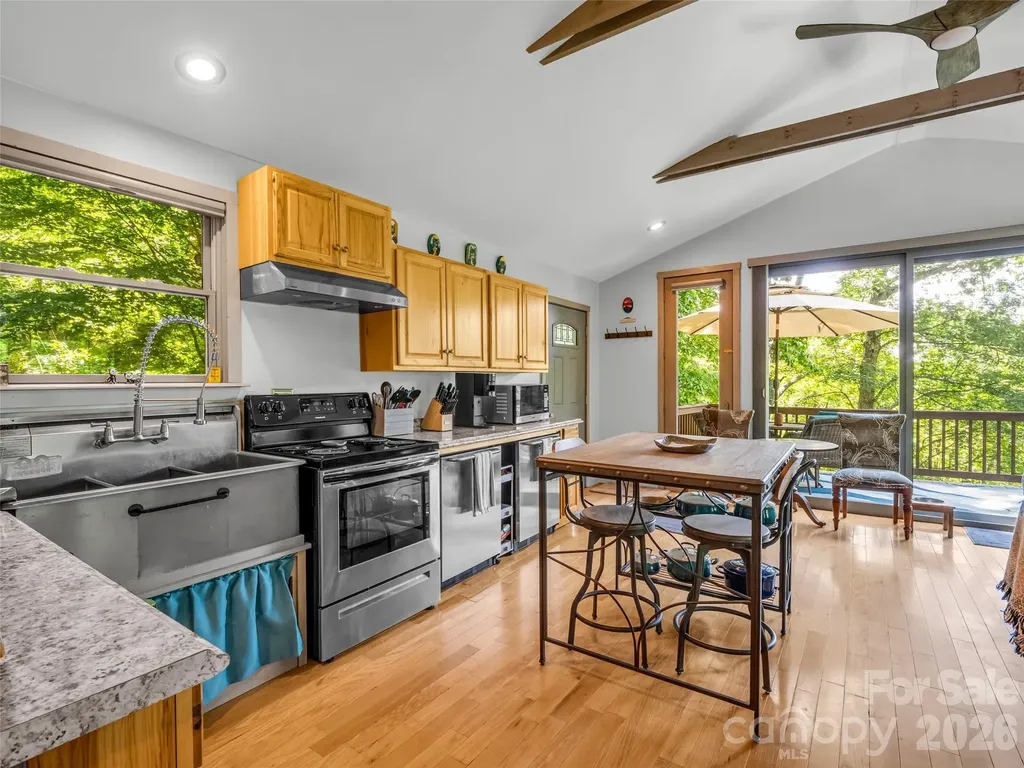 20 Kimberly Road Black Mountain NC 28711