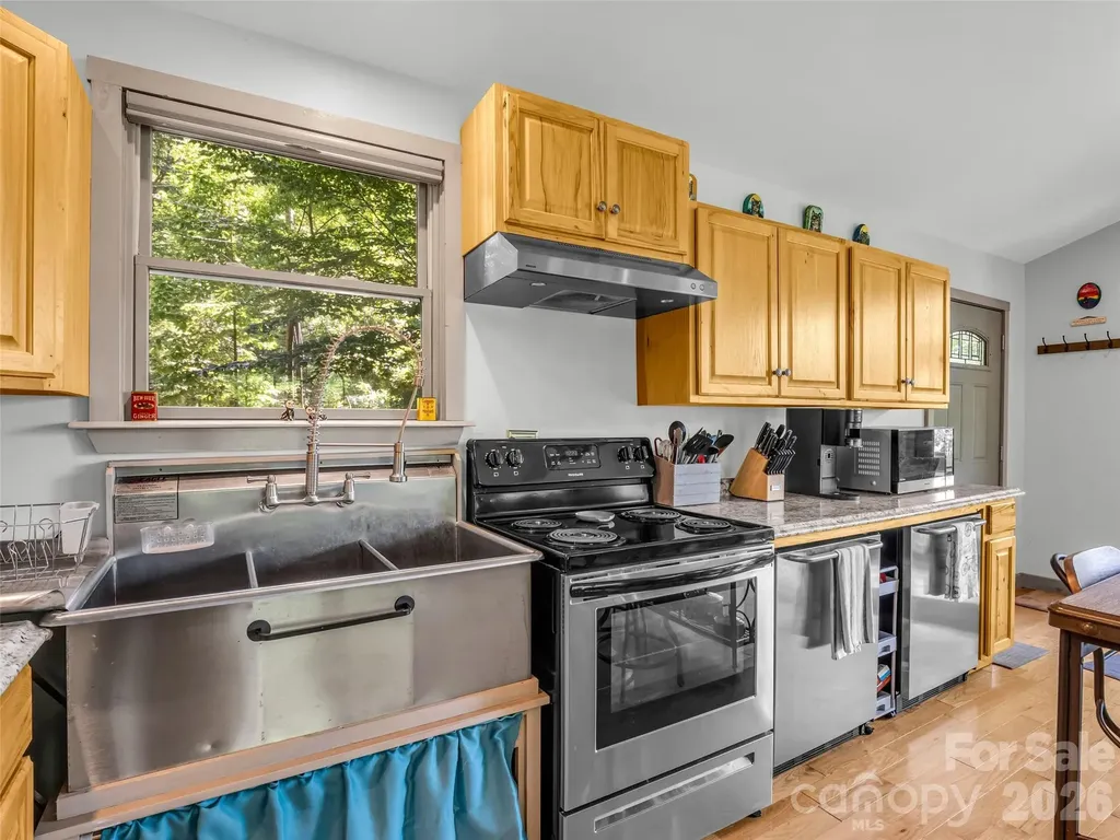 20 Kimberly Road Black Mountain NC 28711