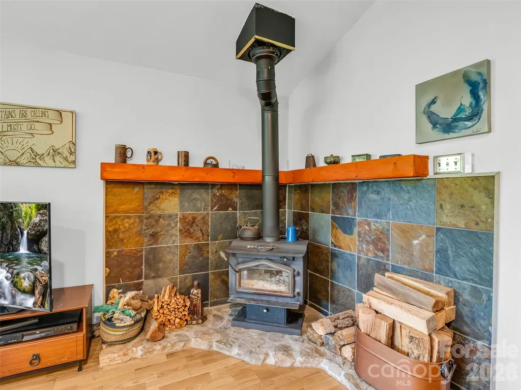 20 Kimberly Road Black Mountain NC 28711