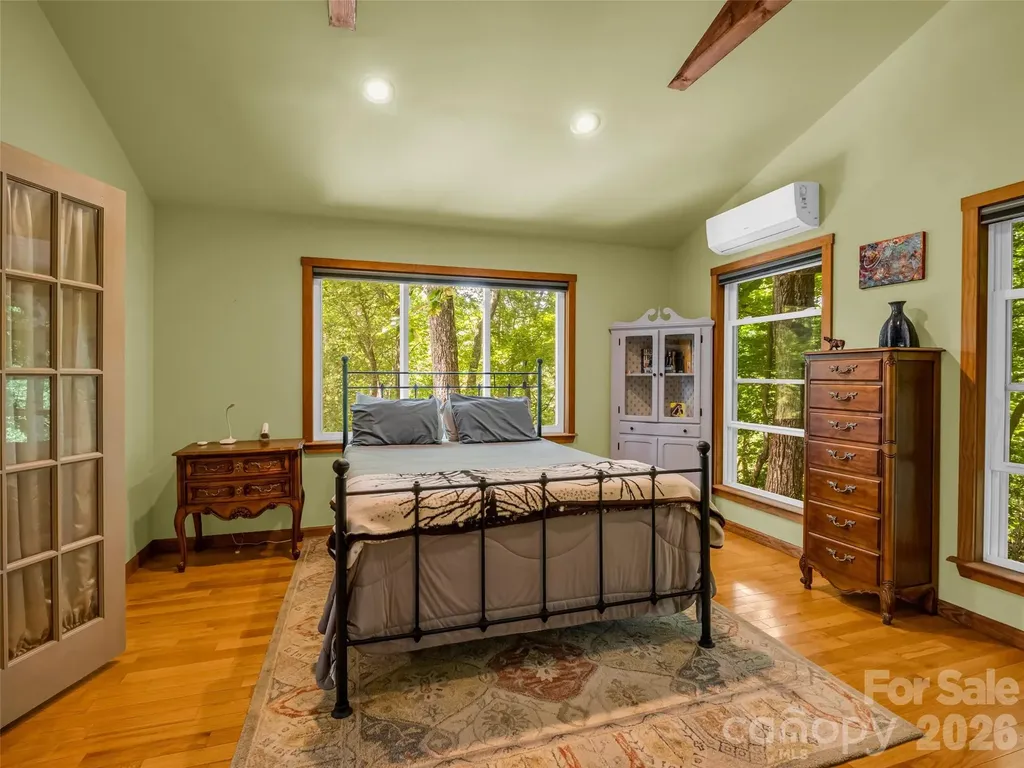 20 Kimberly Road Black Mountain NC 28711