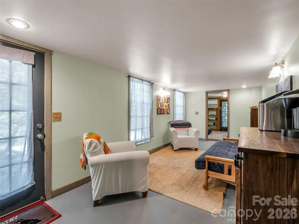 20 Kimberly Road Black Mountain NC 28711