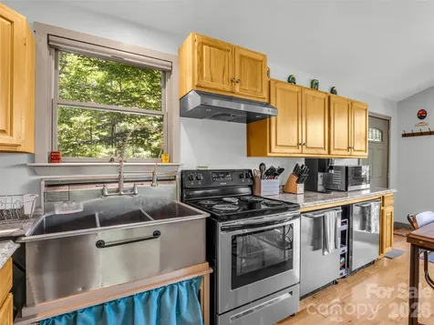 20 Kimberly Road Black Mountain NC 28711