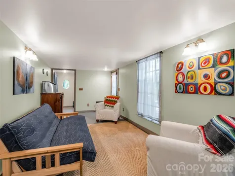 20 Kimberly Road Black Mountain NC 28711