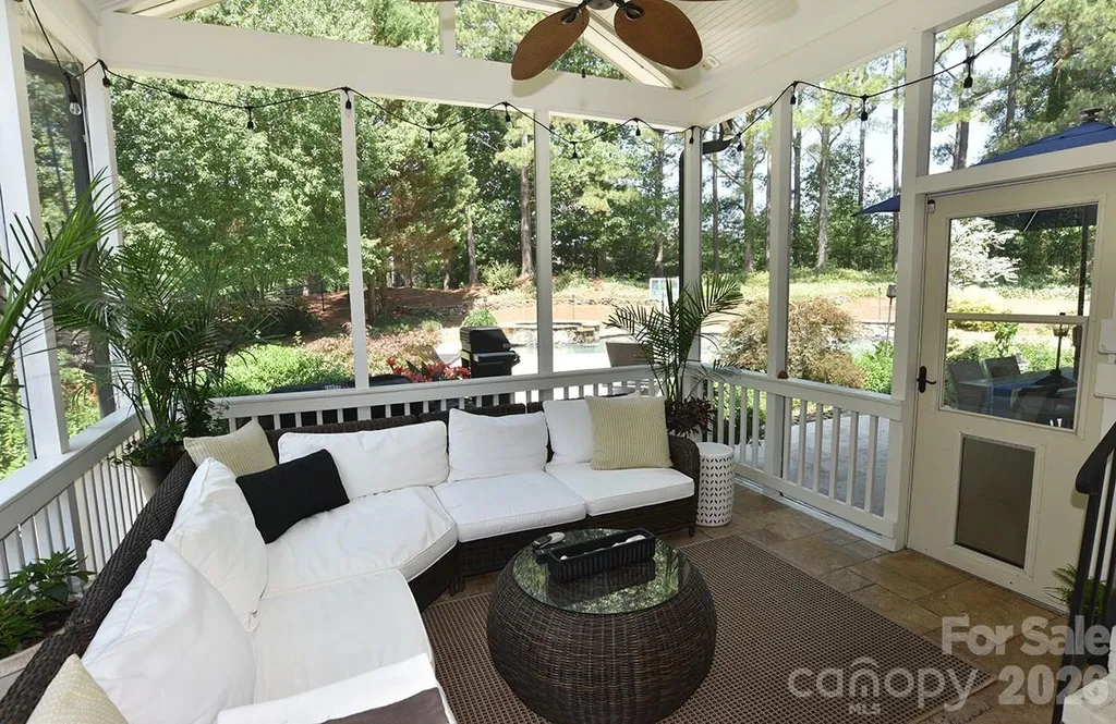 18719 Cannon Crossing Way Davidson NC 28036