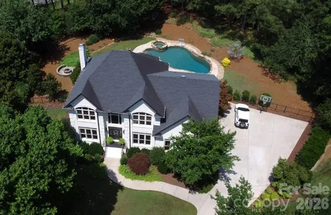 18719 Cannon Crossing Way Davidson NC 28036