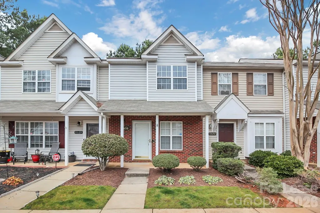 11633 Boxer Lane Charlotte NC 28269