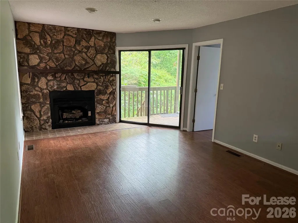 1420 11th Street Drive NW Hickory NC 28601