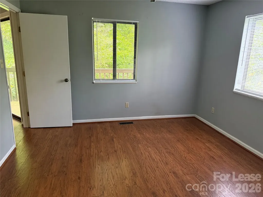1420 11th Street Drive NW Hickory NC 28601