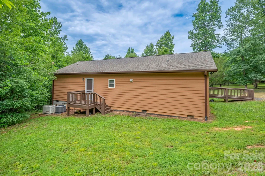 162 Sandstone Drive Union Mills NC 28167