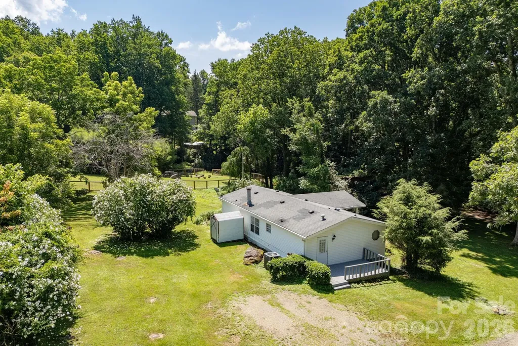15 Grey Rock Valley Black Mountain NC 28711