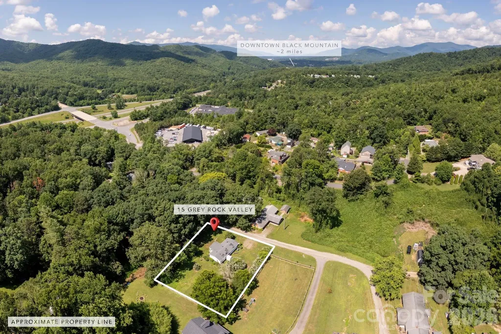 15 Grey Rock Valley Black Mountain NC 28711