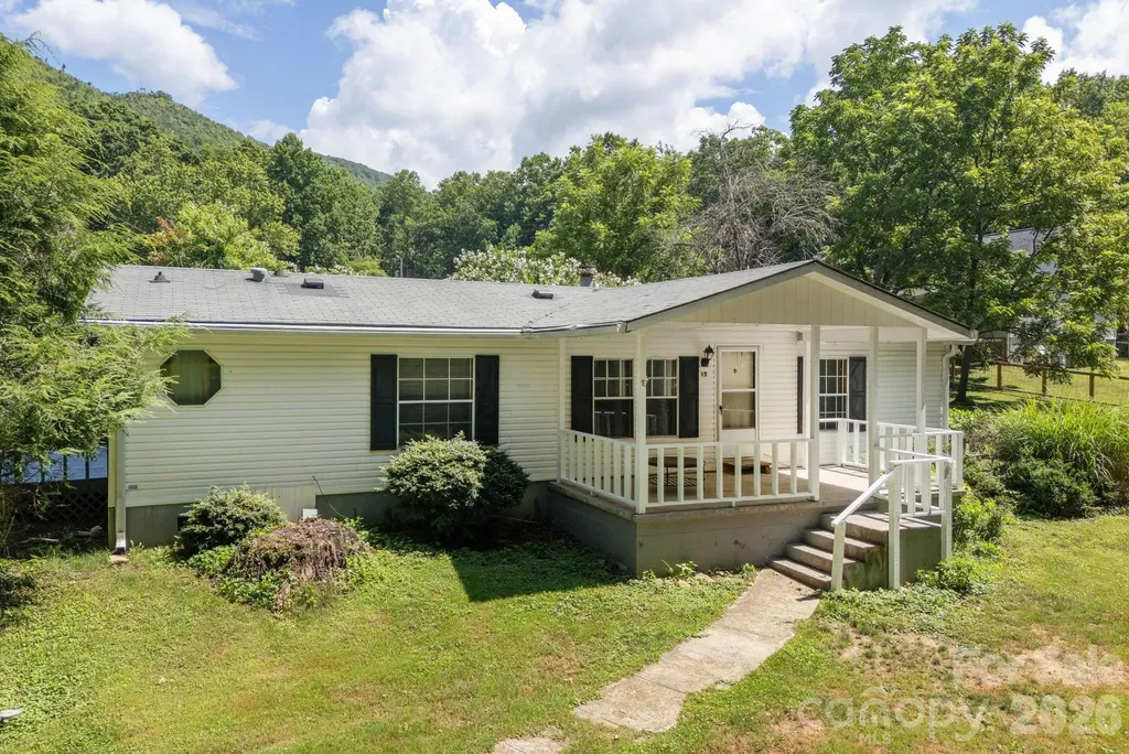 15 Grey Rock Valley Black Mountain NC 28711