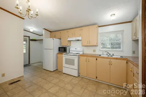 15 Grey Rock Valley Black Mountain NC 28711