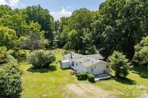 15 Grey Rock Valley Black Mountain NC 28711