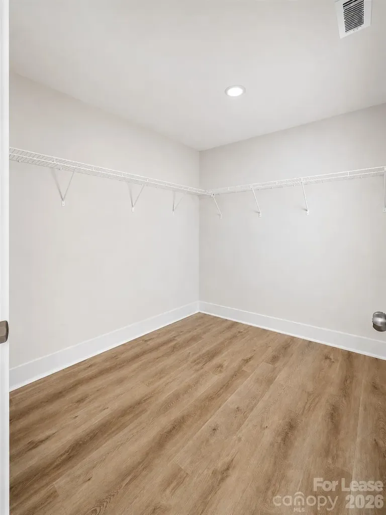 4634 Dogwood Place Charlotte NC 28212
