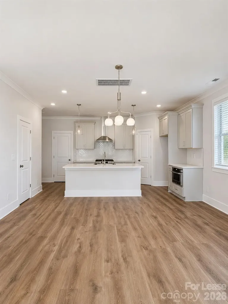 4634 Dogwood Place Charlotte NC 28212