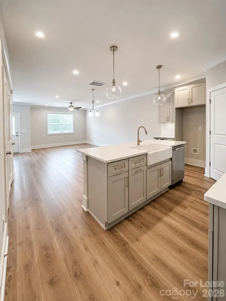4634 Dogwood Place Charlotte NC 28212