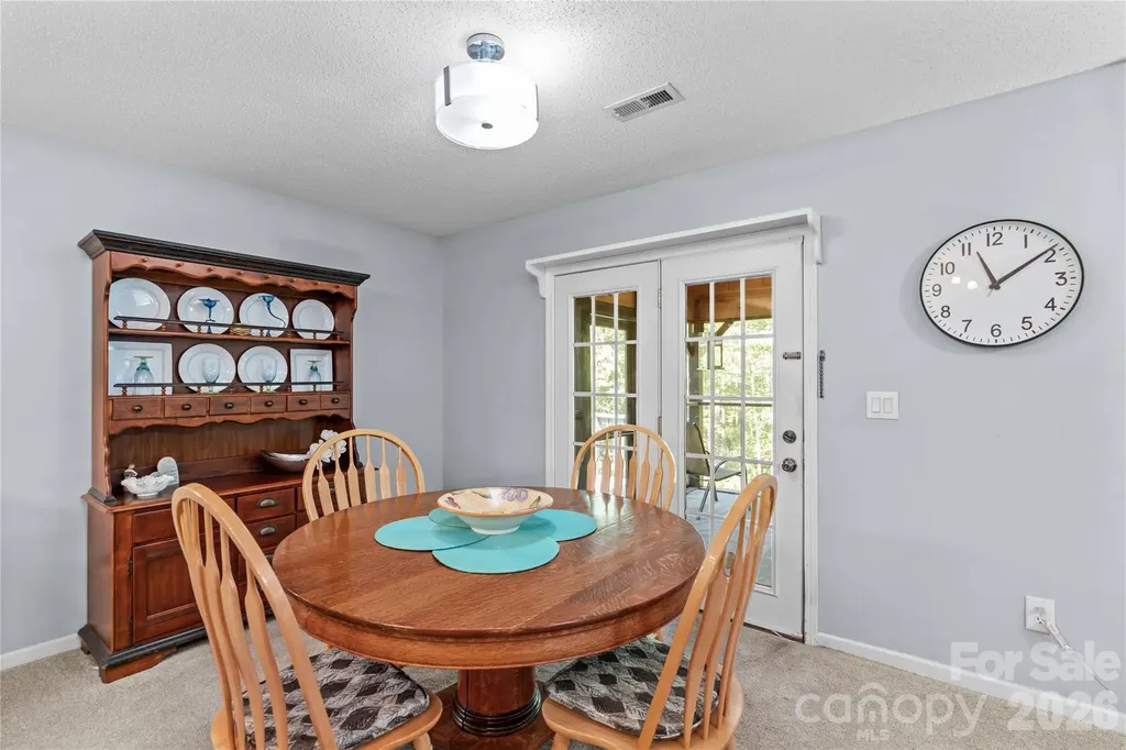 104 Parkers Grove Lane Statesville NC 28677