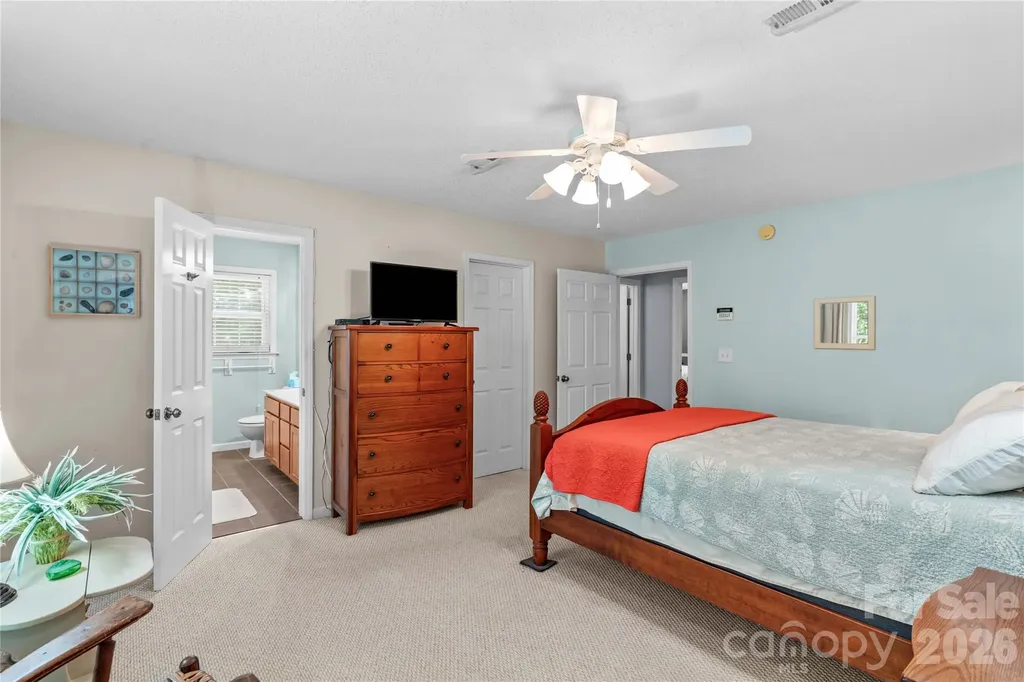 104 Parkers Grove Lane Statesville NC 28677
