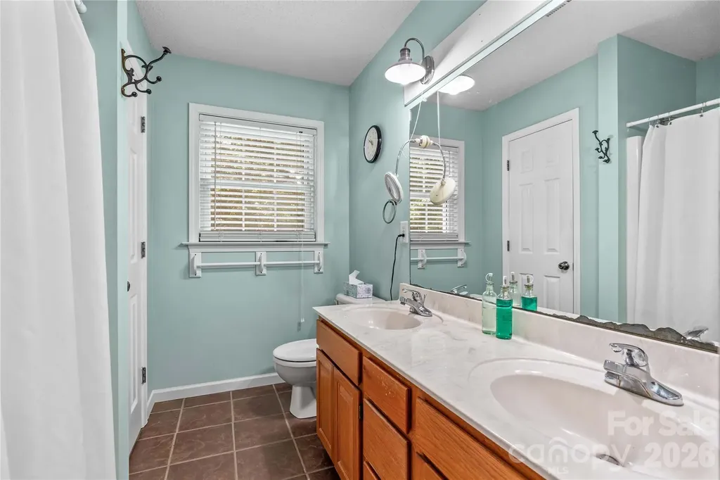 104 Parkers Grove Lane Statesville NC 28677