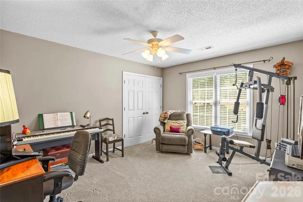 104 Parkers Grove Lane Statesville NC 28677