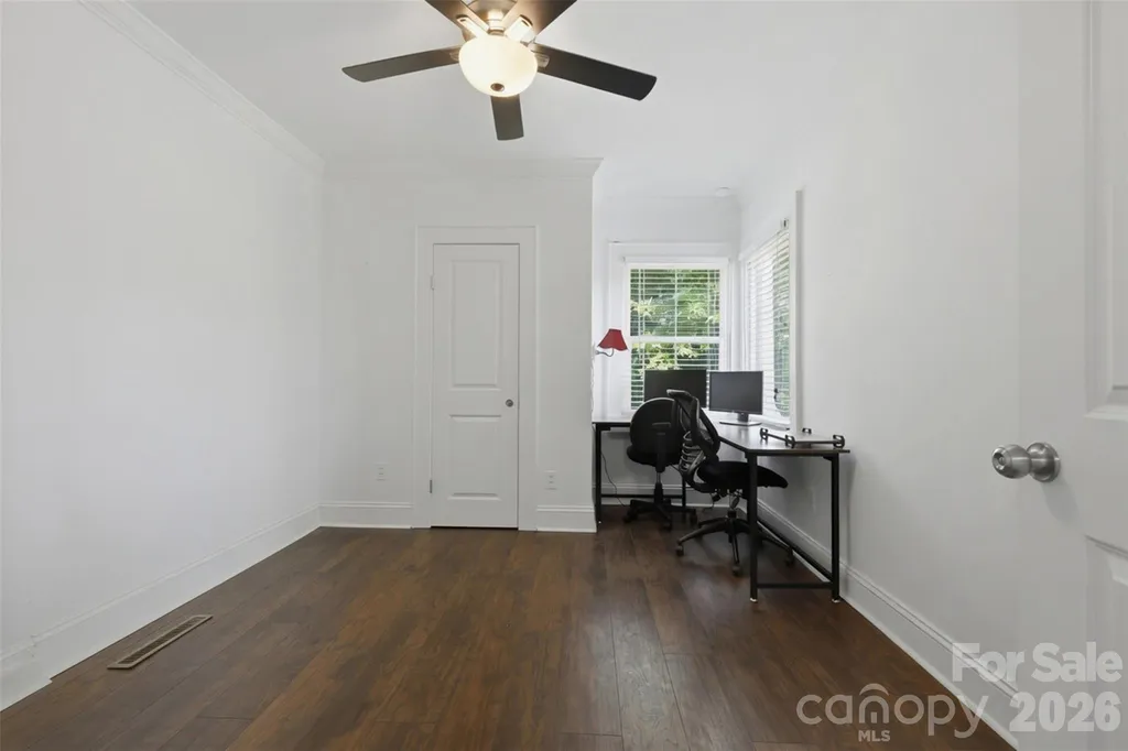 104 31st Avenue NE Hickory NC 28601