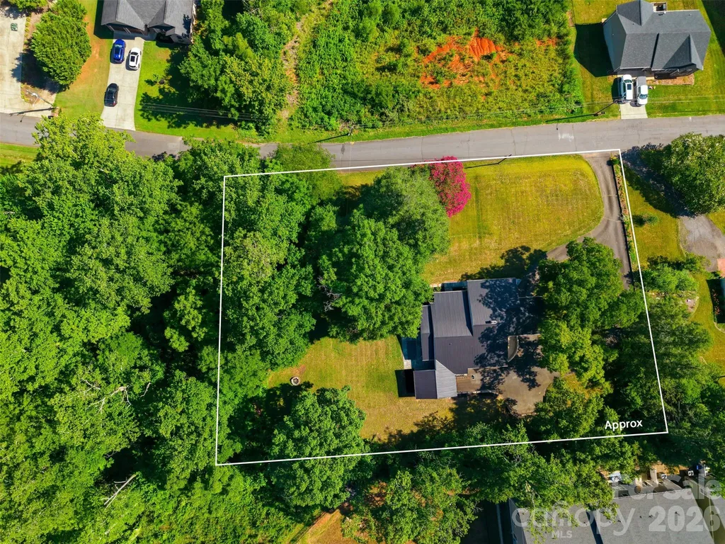 104 31st Avenue NE Hickory NC 28601