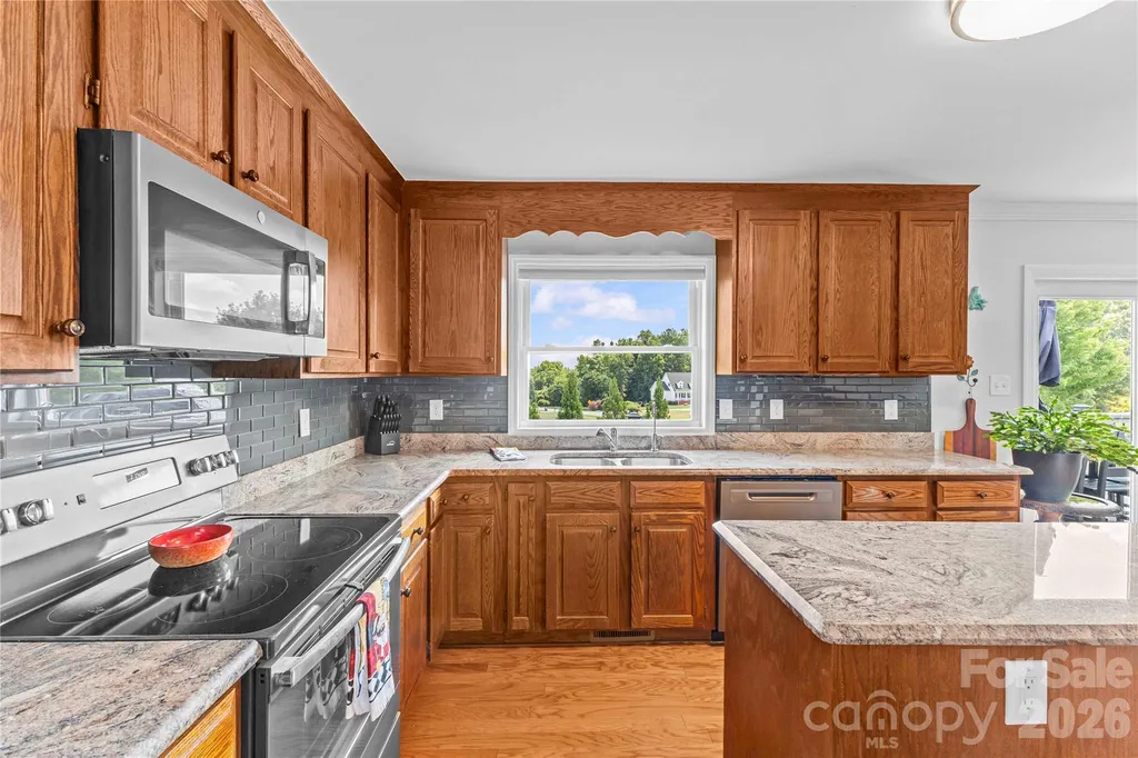 107 Twin Lakes Drive Statesville NC 28625