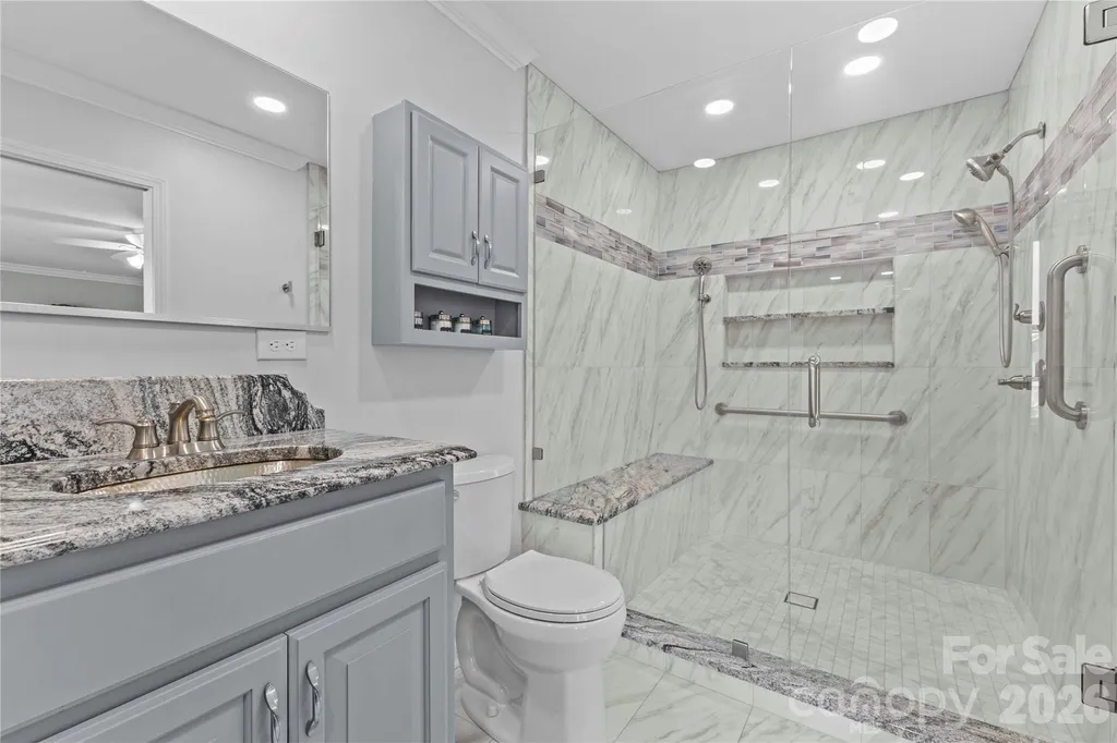 107 Twin Lakes Drive Statesville NC 28625
