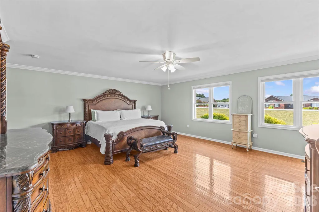 107 Twin Lakes Drive Statesville NC 28625