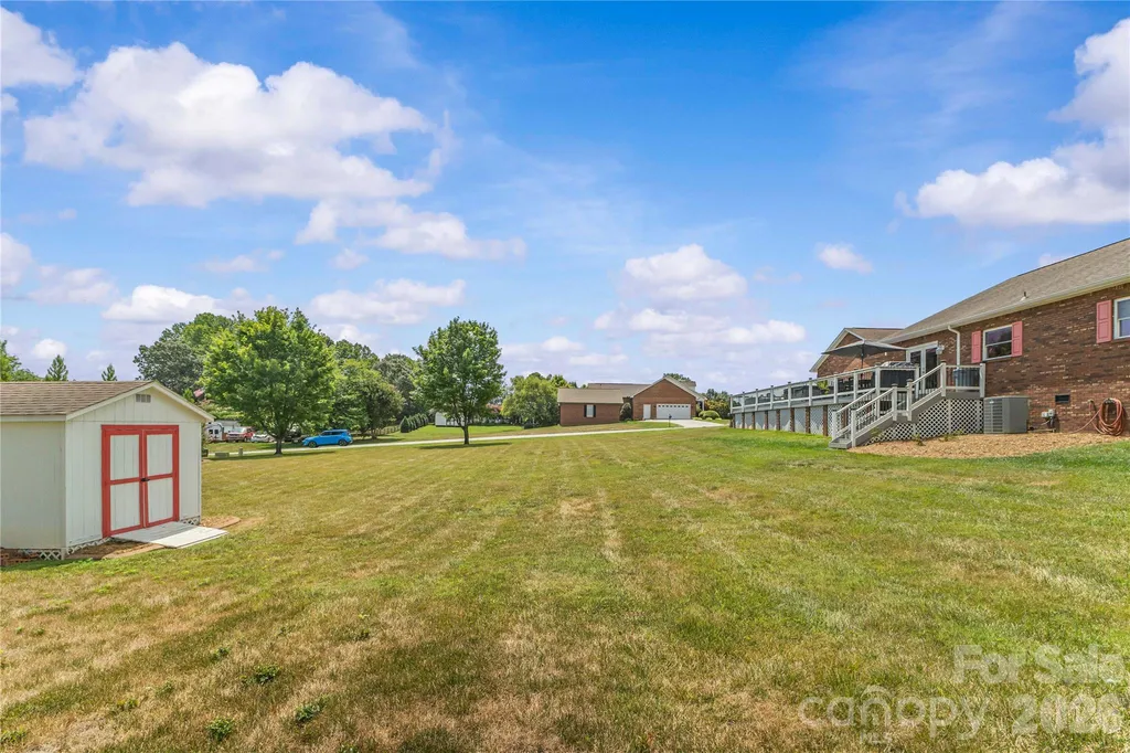 107 Twin Lakes Drive Statesville NC 28625