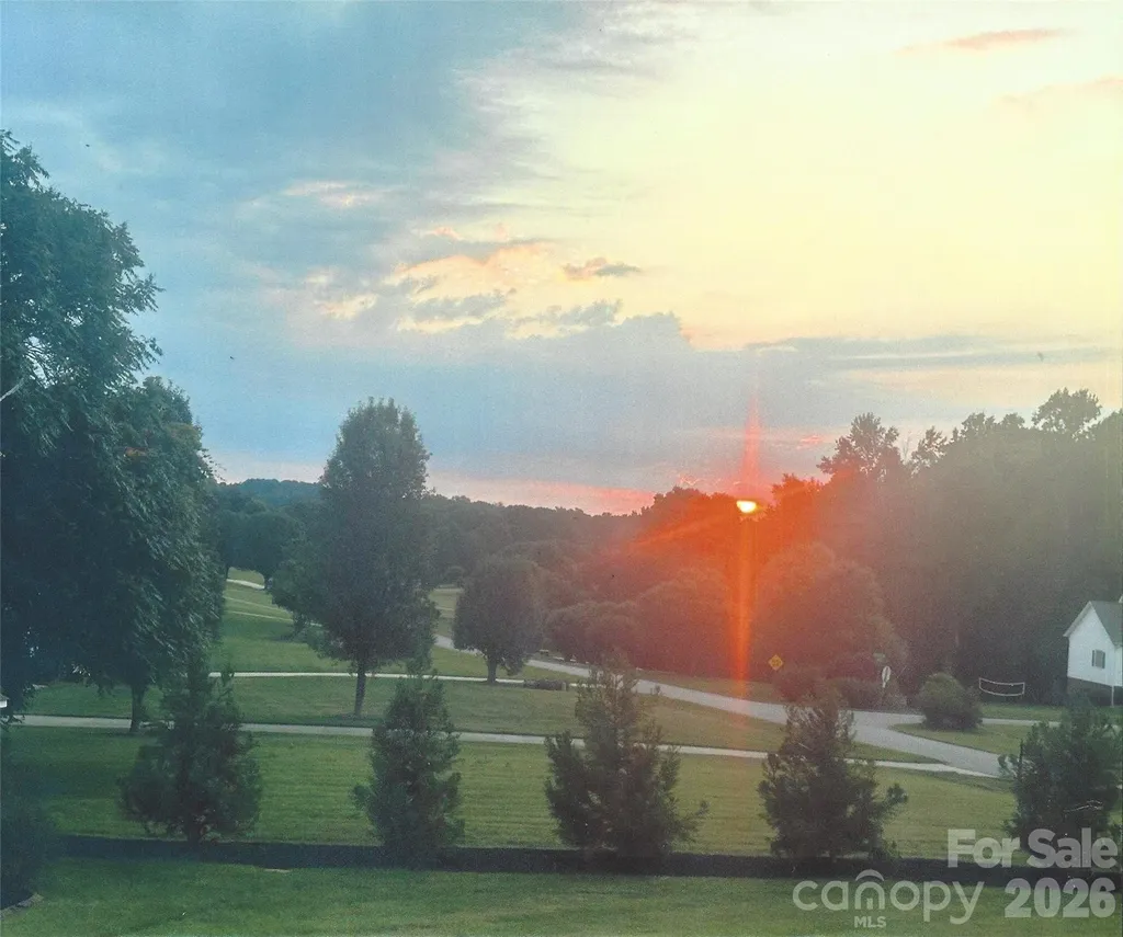 107 Twin Lakes Drive Statesville NC 28625