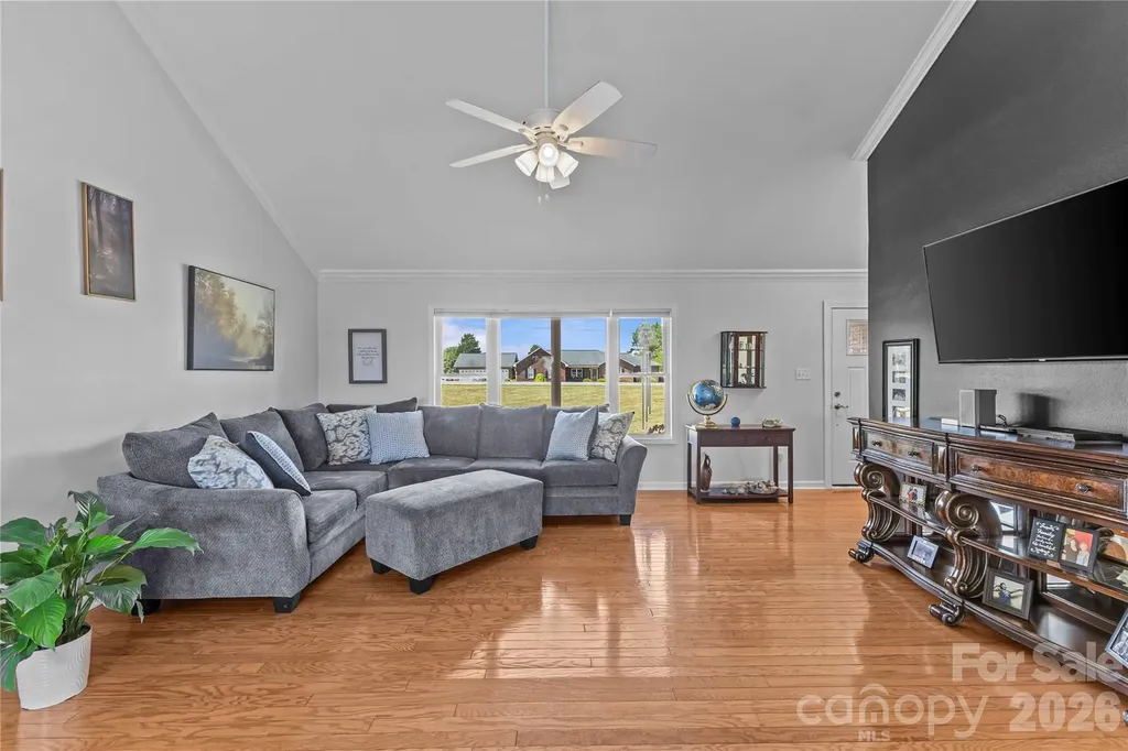 107 Twin Lakes Drive Statesville NC 28625