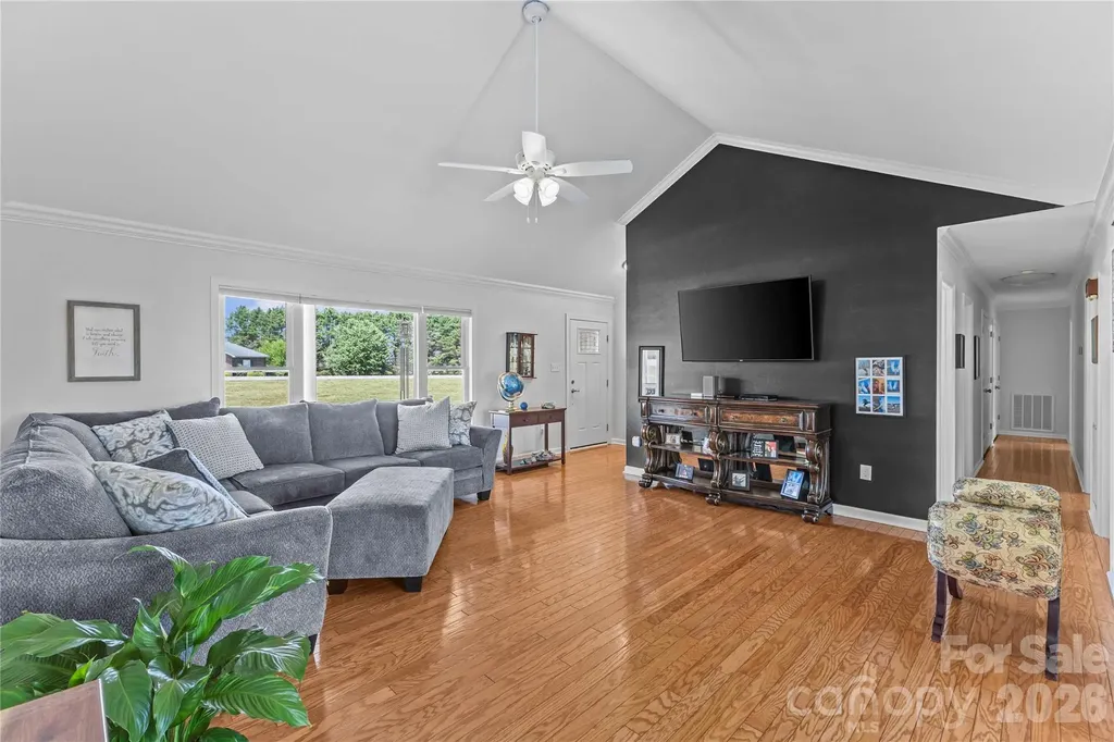 107 Twin Lakes Drive Statesville NC 28625