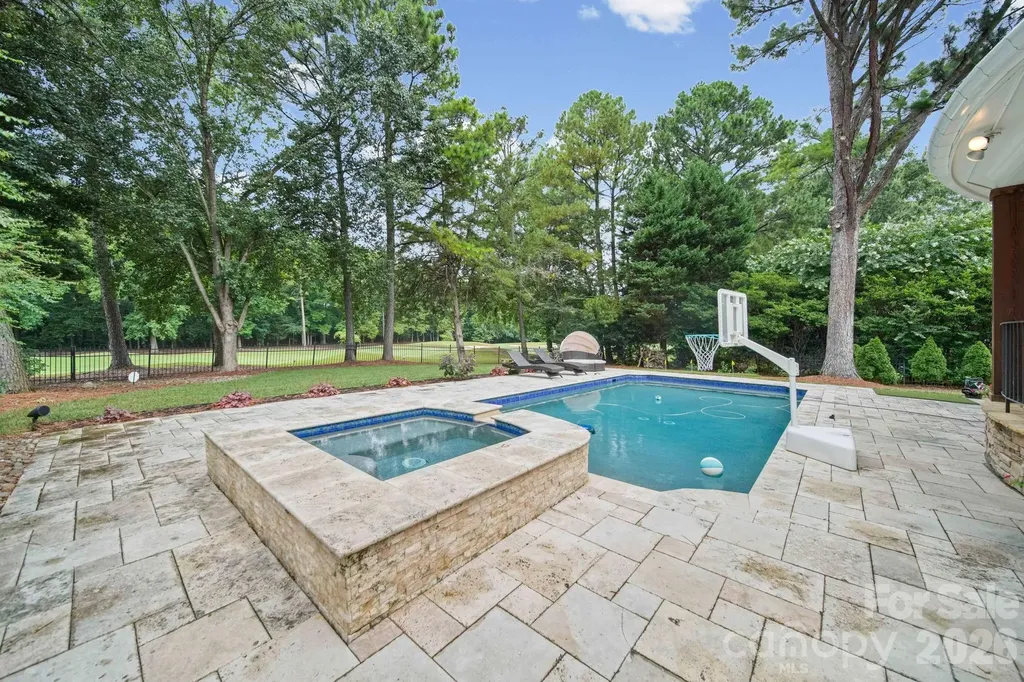 15118 Ballantyne Country Club Drive Charlotte NC 28277