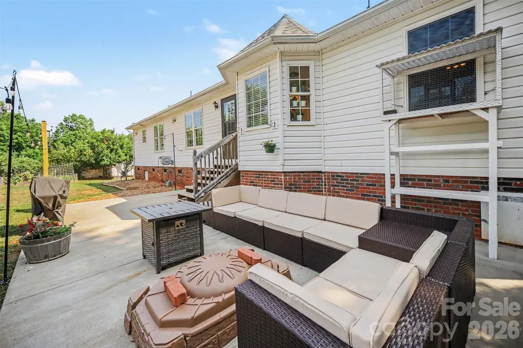 137 Chambwood Lane Shelby NC 28152