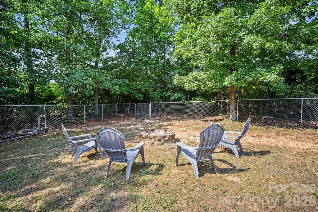 137 Chambwood Lane Shelby NC 28152