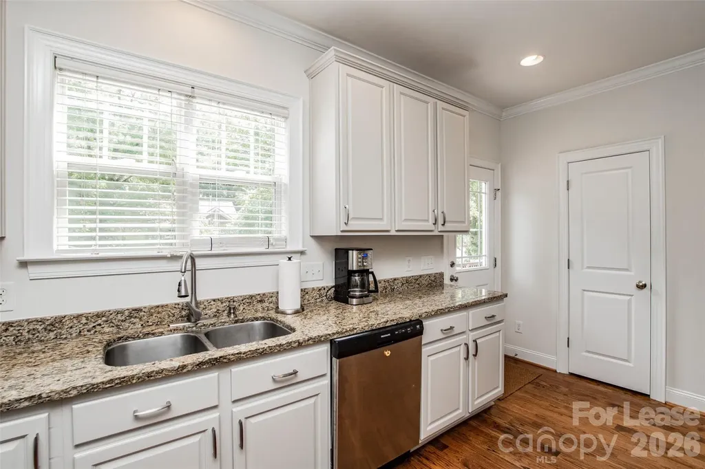 315 Woodvale Place Charlotte NC 28208