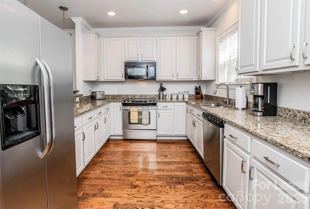 315 Woodvale Place Charlotte NC 28208