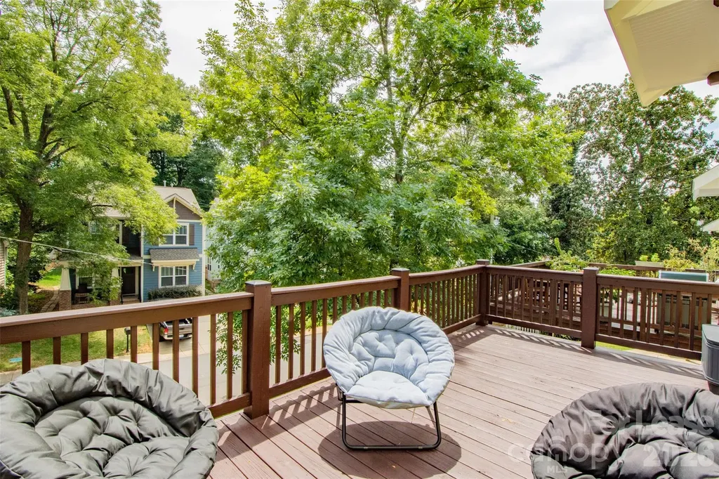 315 Woodvale Place Charlotte NC 28208