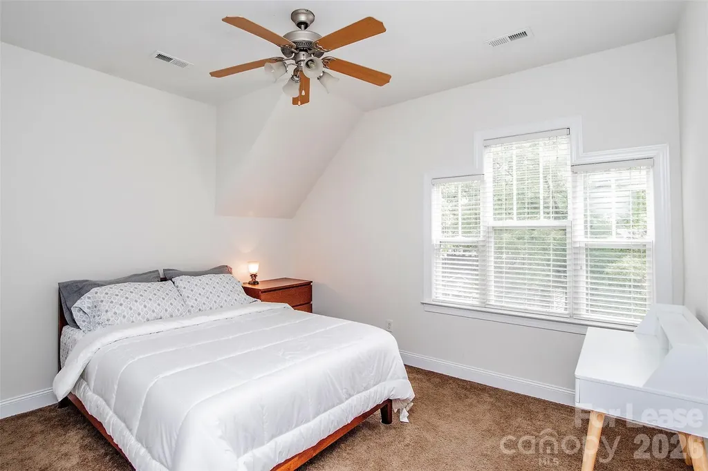 315 Woodvale Place Charlotte NC 28208
