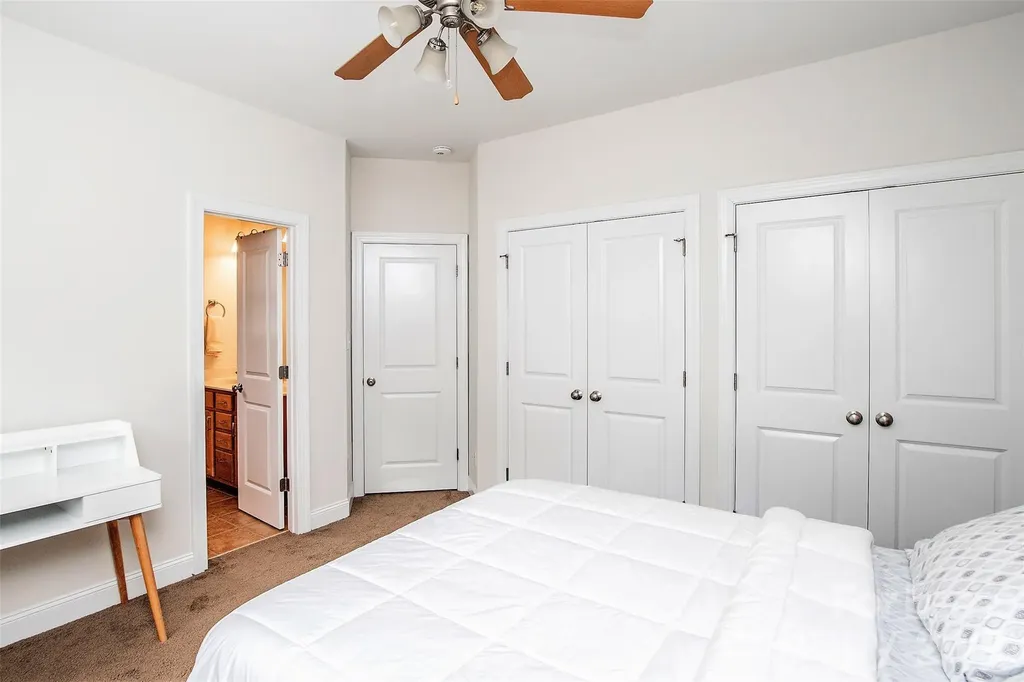 315 Woodvale Place Charlotte NC 28208
