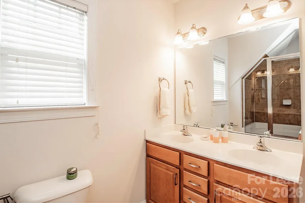 315 Woodvale Place Charlotte NC 28208