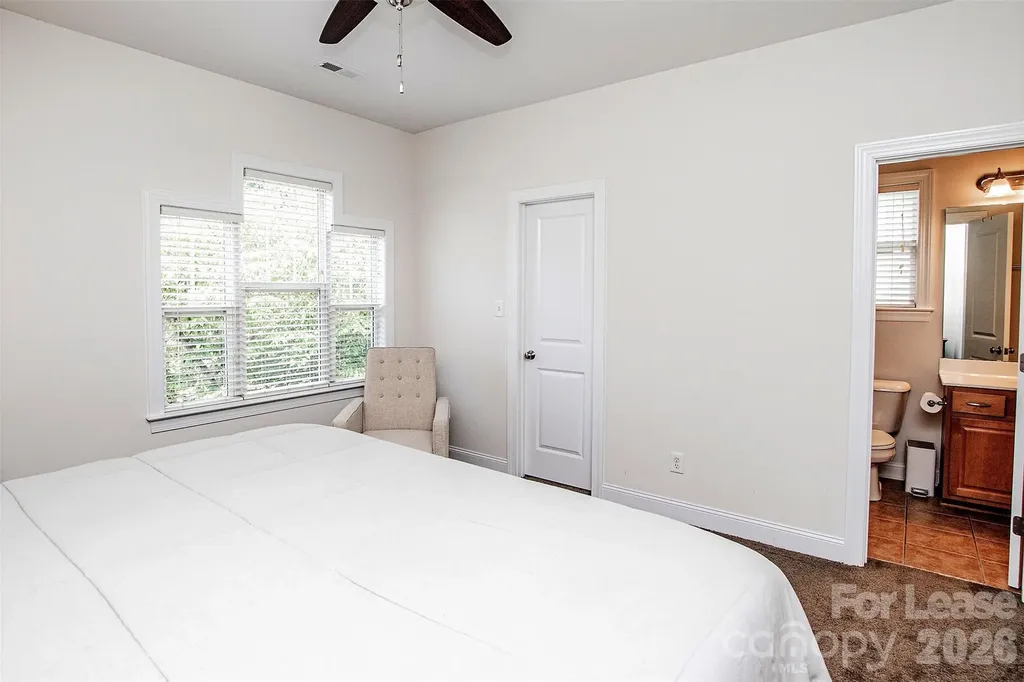 315 Woodvale Place Charlotte NC 28208