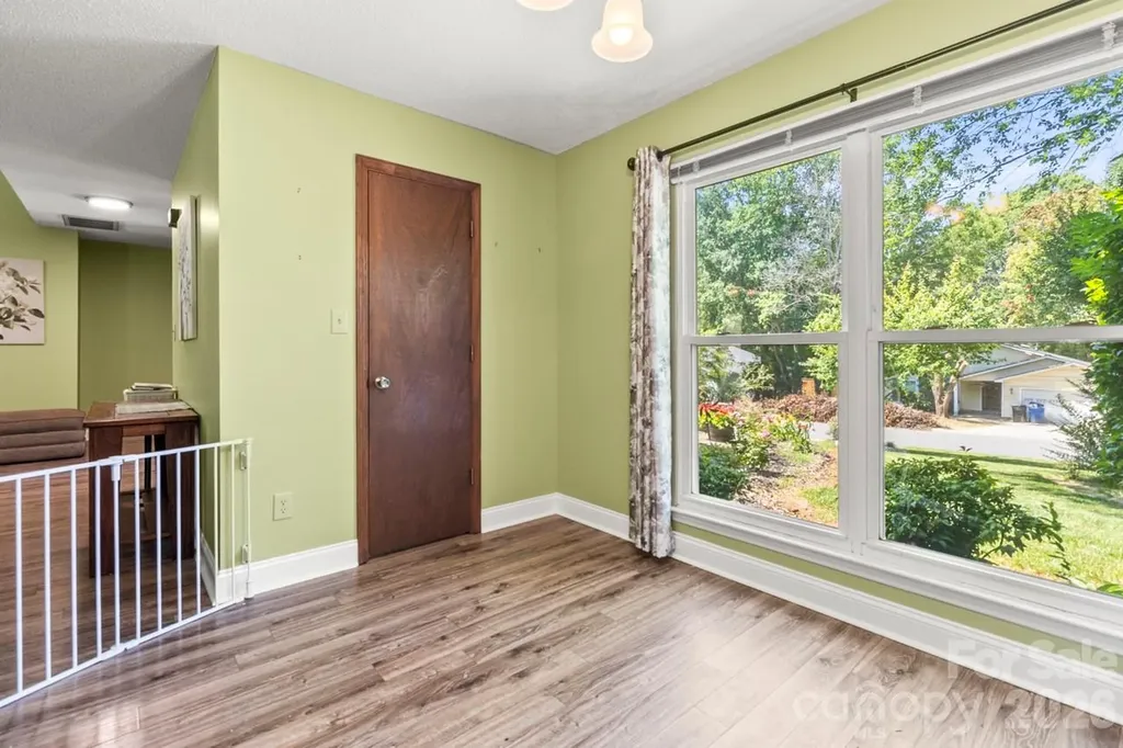 6325 Ellesmere Court Charlotte NC 28227