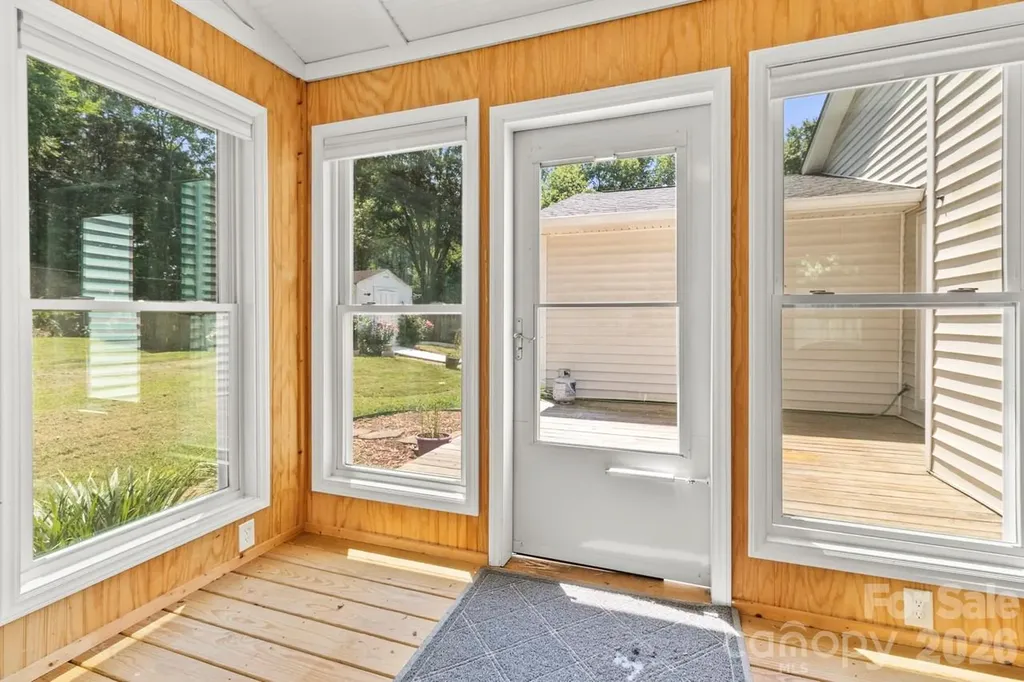 6325 Ellesmere Court Charlotte NC 28227