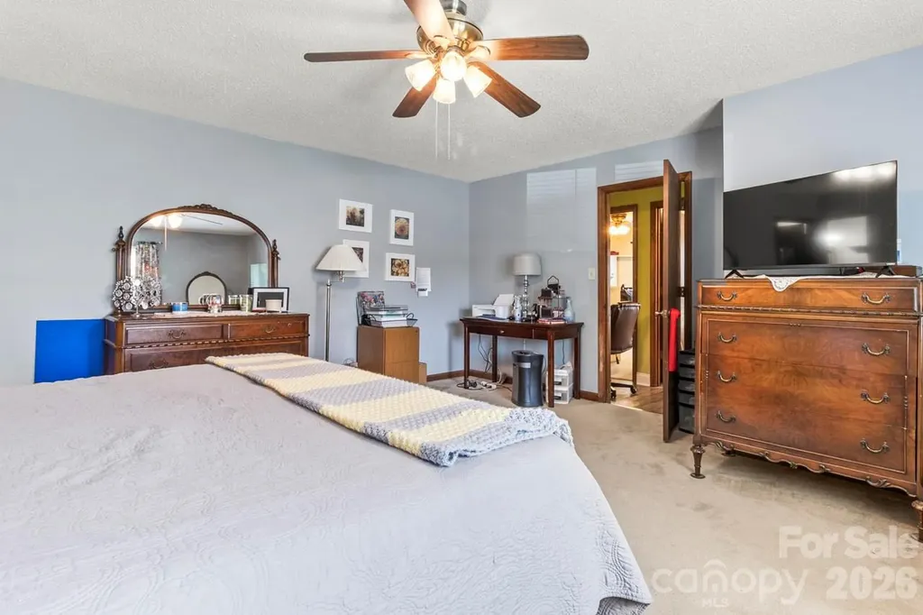 6325 Ellesmere Court Charlotte NC 28227