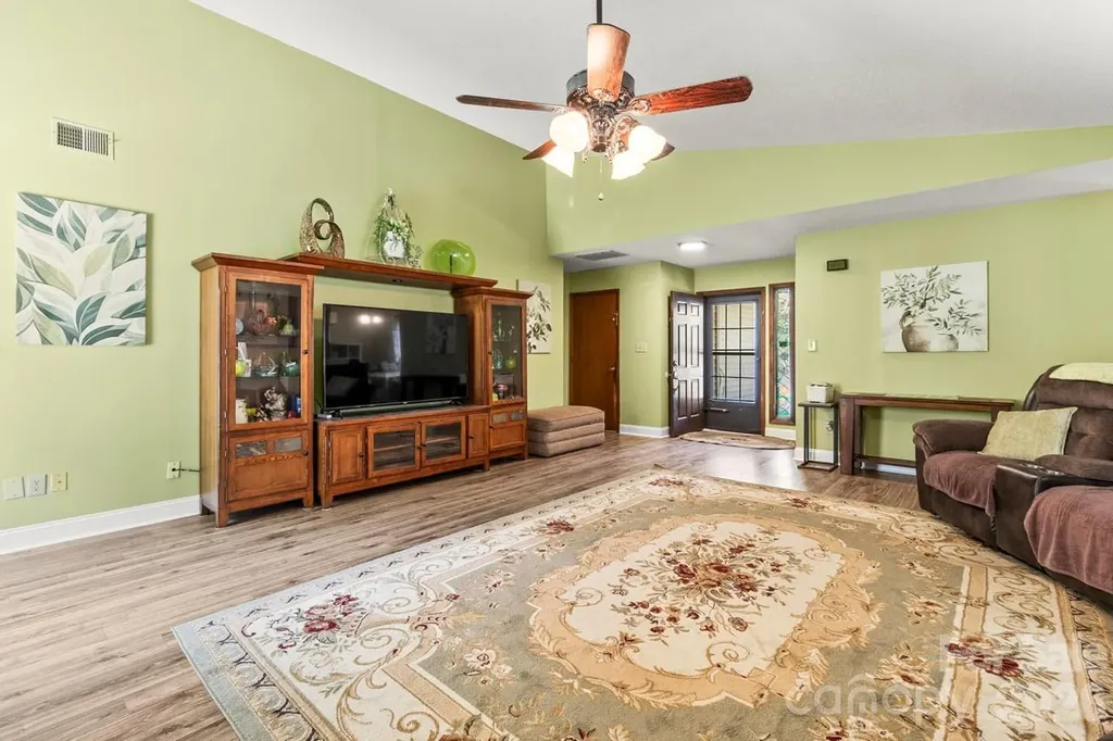6325 Ellesmere Court Charlotte NC 28227