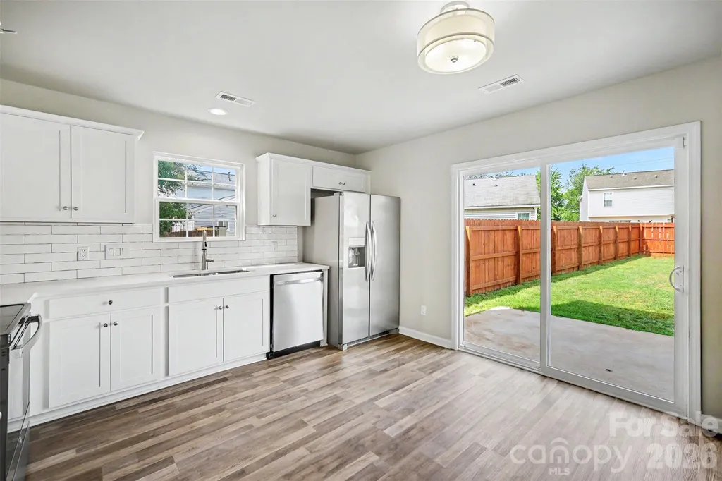 6111 Whispering Brook Court Charlotte NC 28216