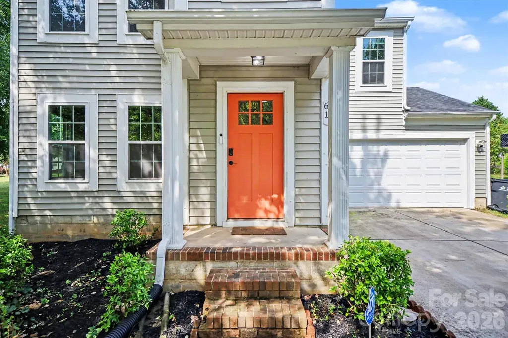 6111 Whispering Brook Court Charlotte NC 28216